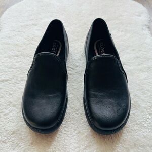 WOMEN'S KLOGS FOOTWEAR PADMA SLIP RESISTANT SHOES - Size 8.5 Medium